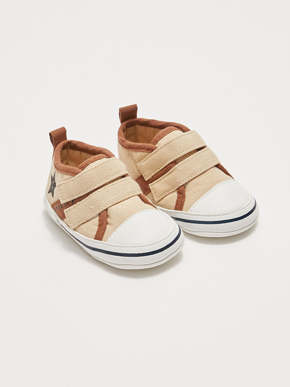 أحذية أولاد رضع مبطنة بالقطن بڤيلكرو