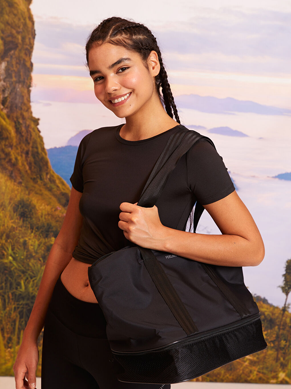 Siyah Paraşüt Kumaş Kadın Spor Çantası