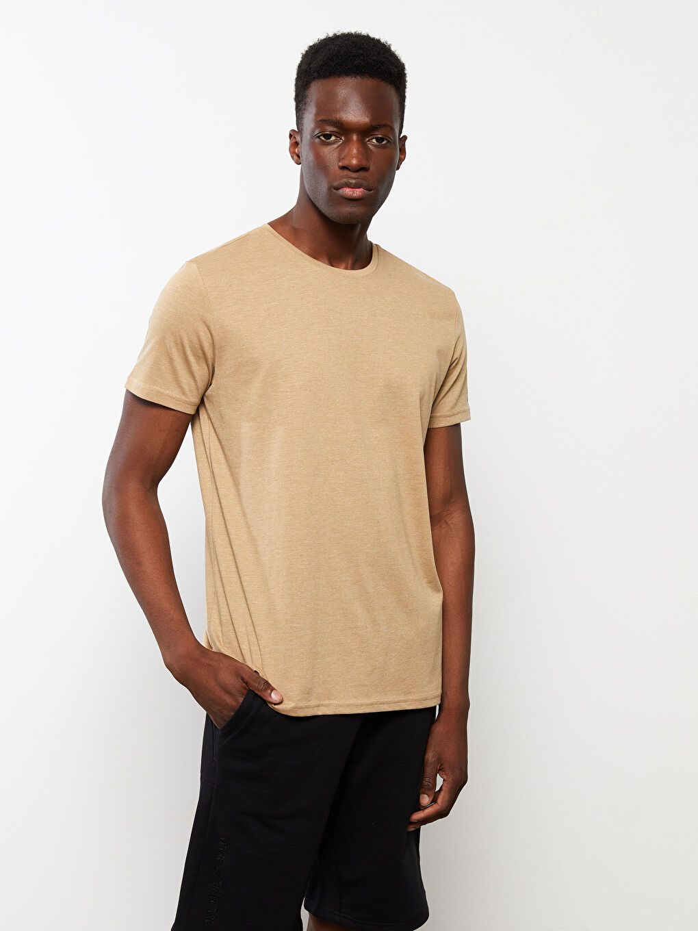 Bej Bisiklet Yaka Kısa Kollu Baskılı Erkek Tişört-1