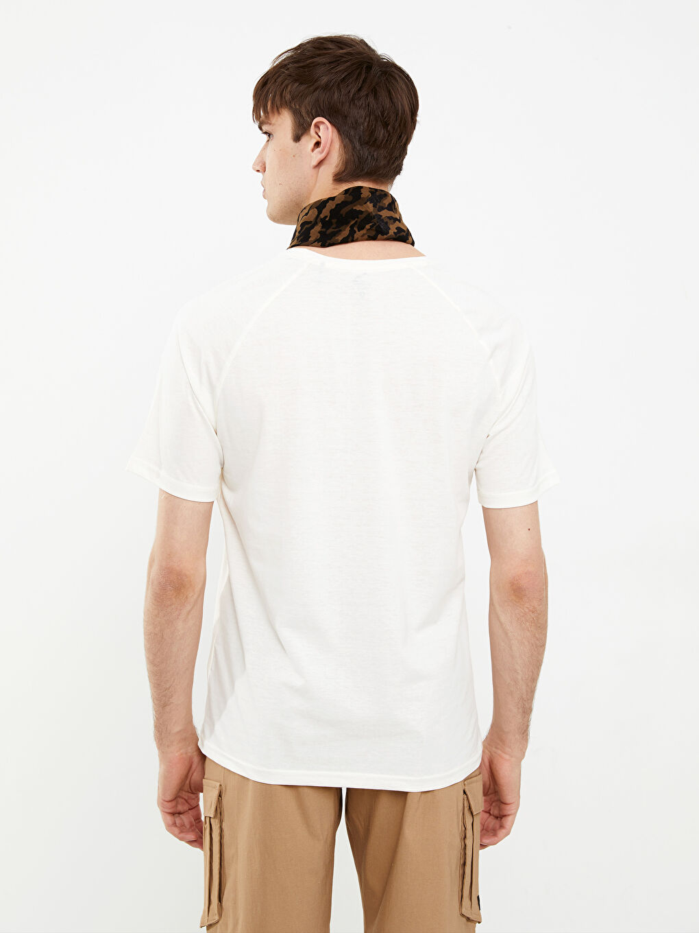 Ekru Bisiklet Yaka Kısa Kollu Erkek Tişört-3