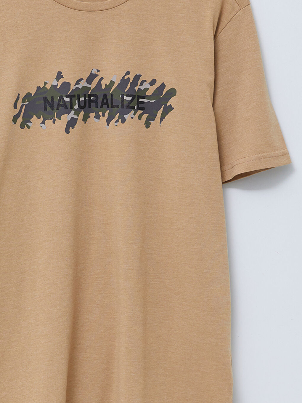 Bej Bisiklet Yaka Kısa Kollu Baskılı Erkek Tişört-7