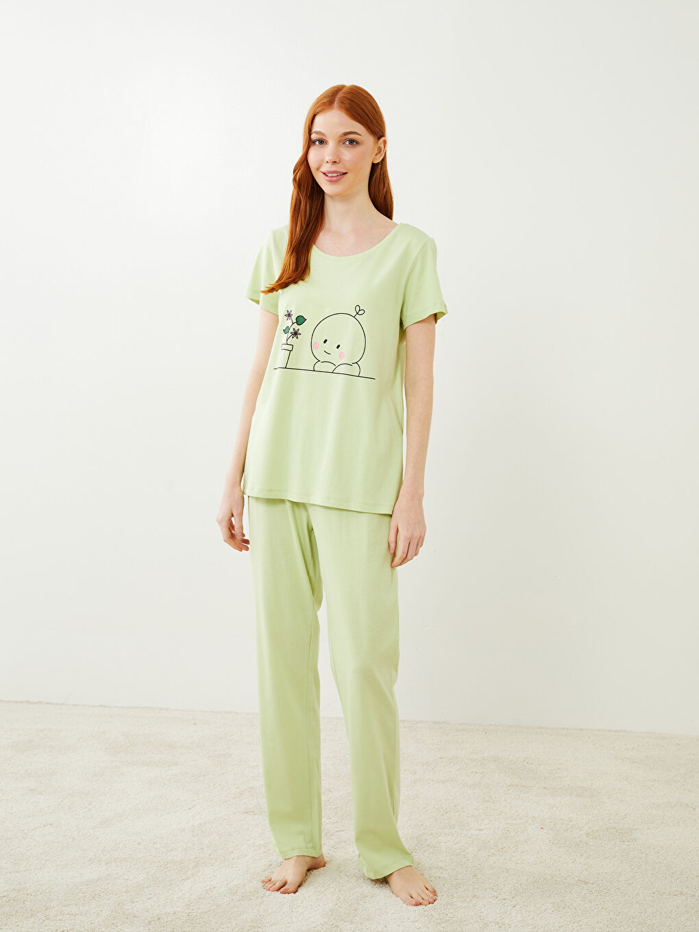 طقم بيجامة ياقة دائرية كم قصير مطبوع قطن للسيدات-1