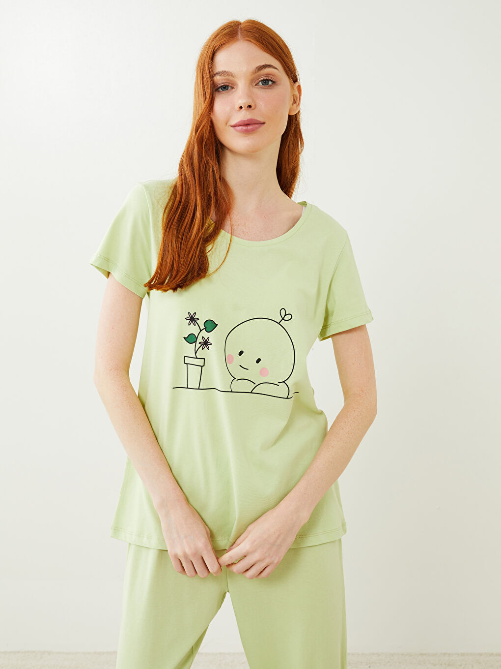 طقم بيجامة ياقة دائرية كم قصير مطبوع قطن للسيدات-2