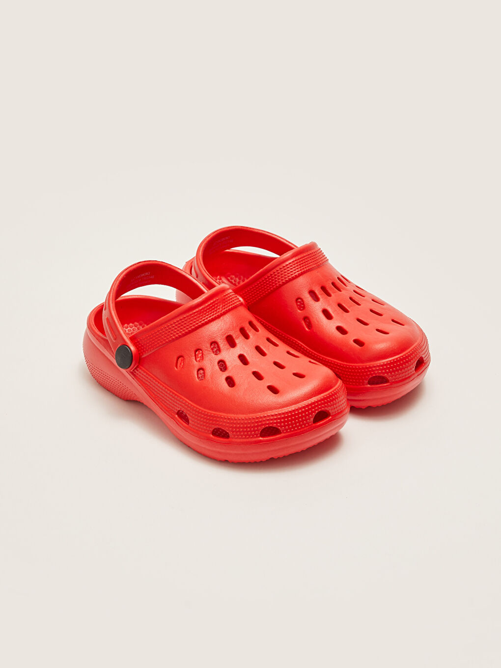 Kırmızı Düz Delik Detaylı Erkek Çocuk Sandalet