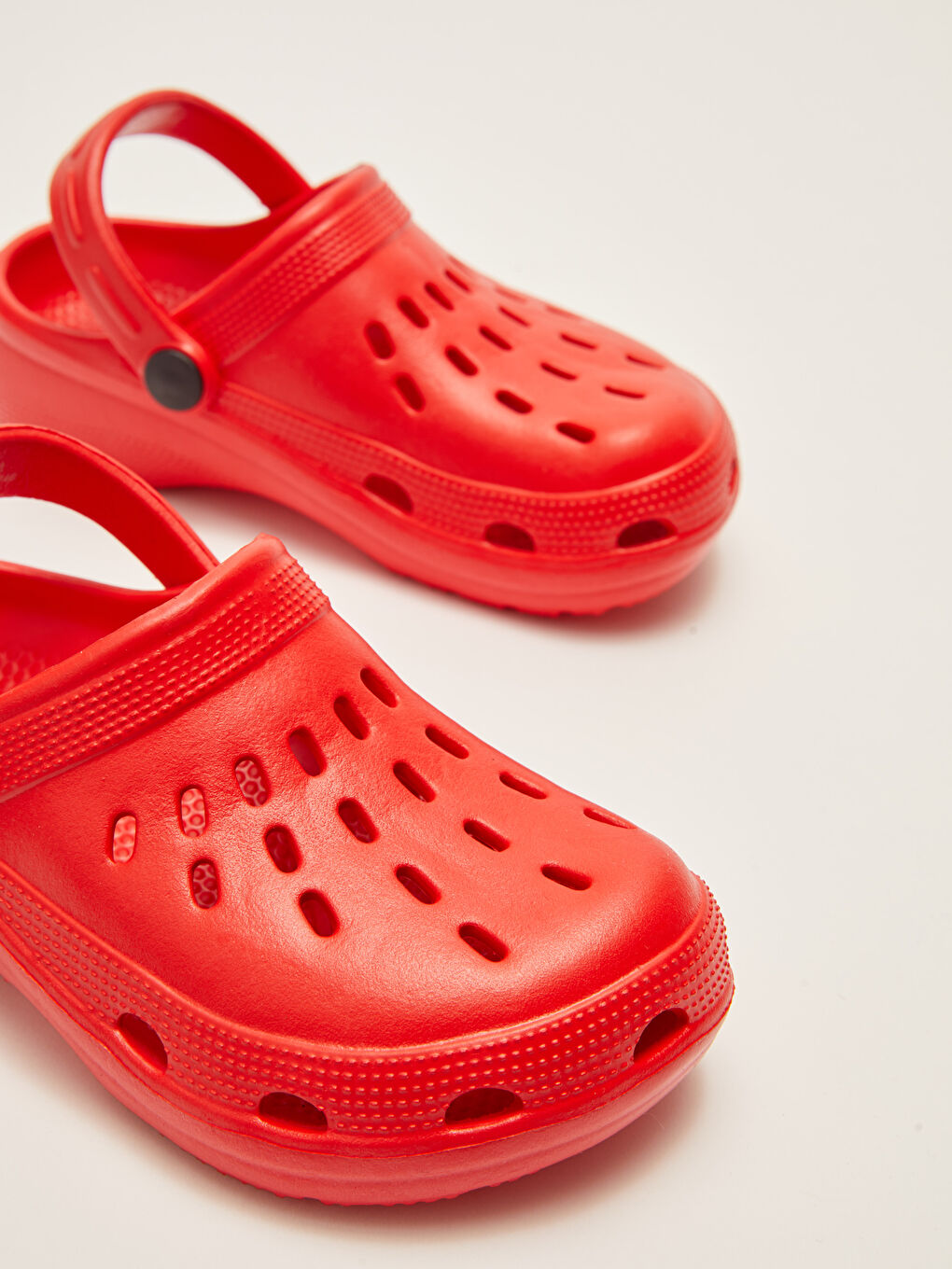 Kırmızı Düz Delik Detaylı Erkek Çocuk Sandalet-4