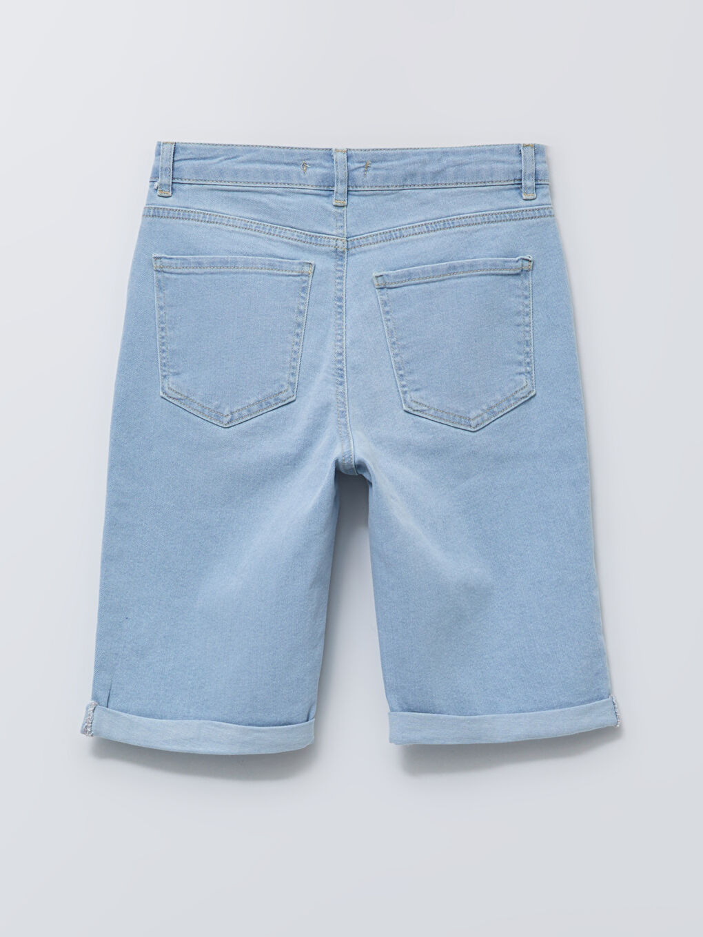 Standard Fit Straight Pocket Detailed Women's Rodeo Jean Shorts -S2EN79Z8-311