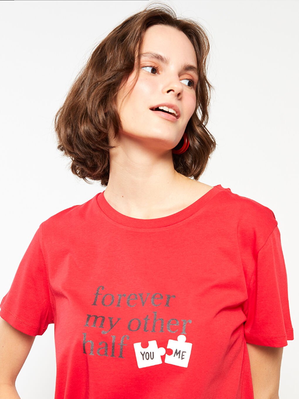 Kırmızı Bisiklet Yaka Baskılı Kısa Kollu Pamuklu Kadın Tişört