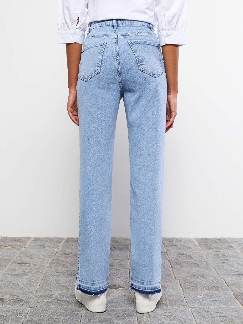 İndigo Yüksek Bel Standart Fit Cep Detaylı Kadın Rodeo Jean Pantolon-4