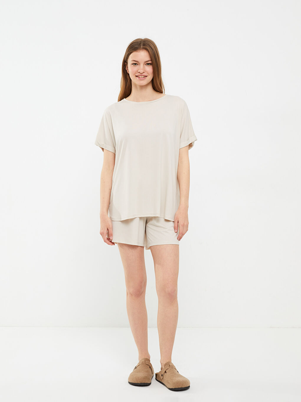 Gri Bisiklet Yaka Düz Kısa Kollu Kadın Pijama Takım-5