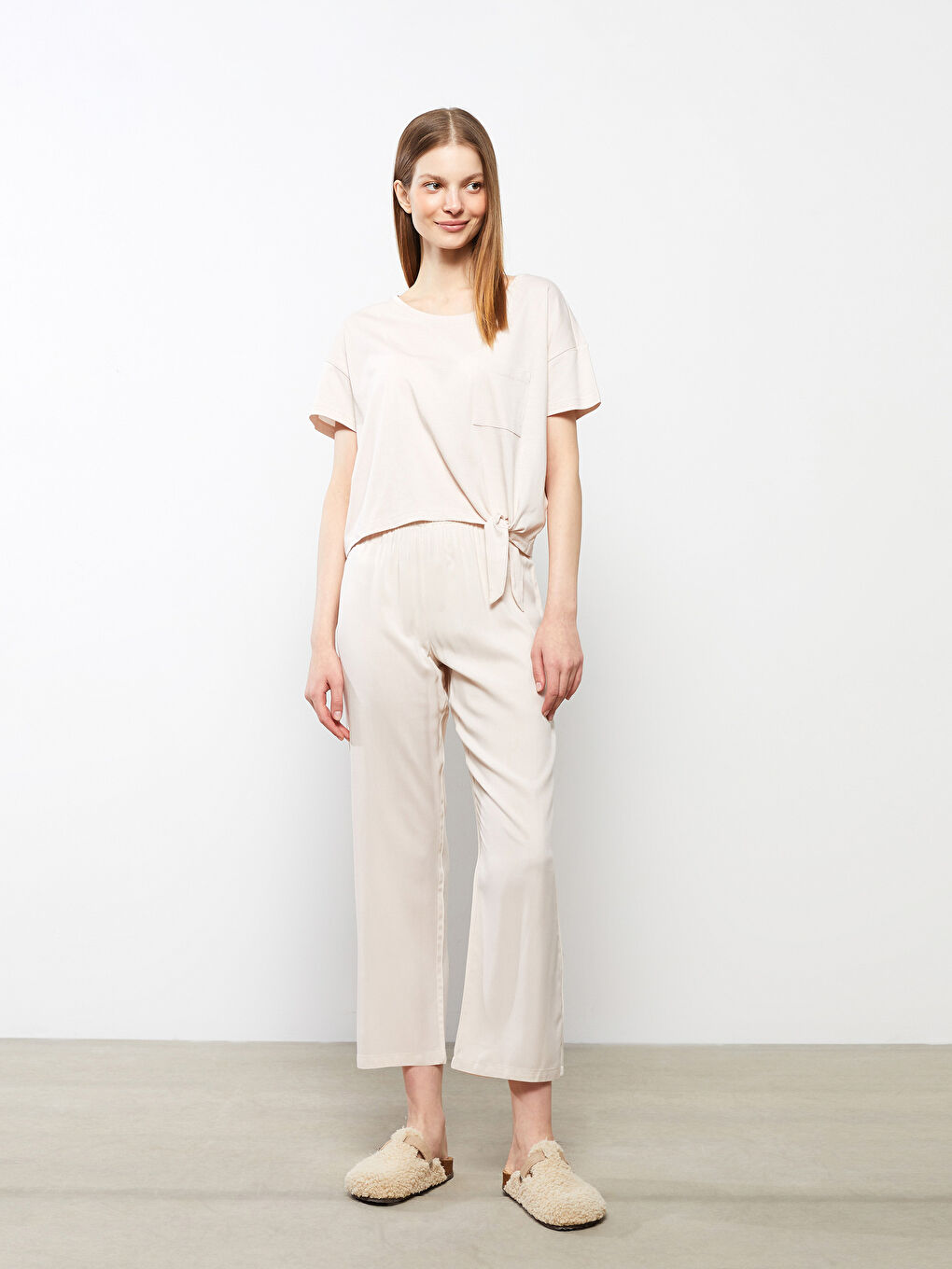 Bej Bisiklet Yaka Düz Kısa Kollu Kadın Pijama Takım