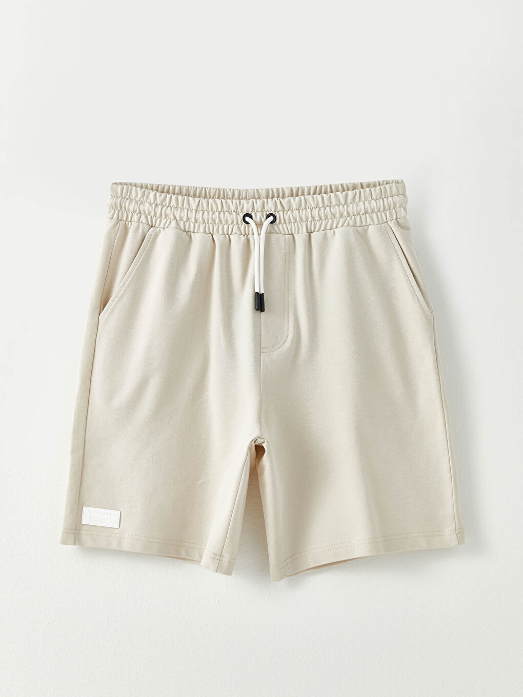 Bej Standart Kalıp Beli Bağlama Detaylı Erkek Şort
