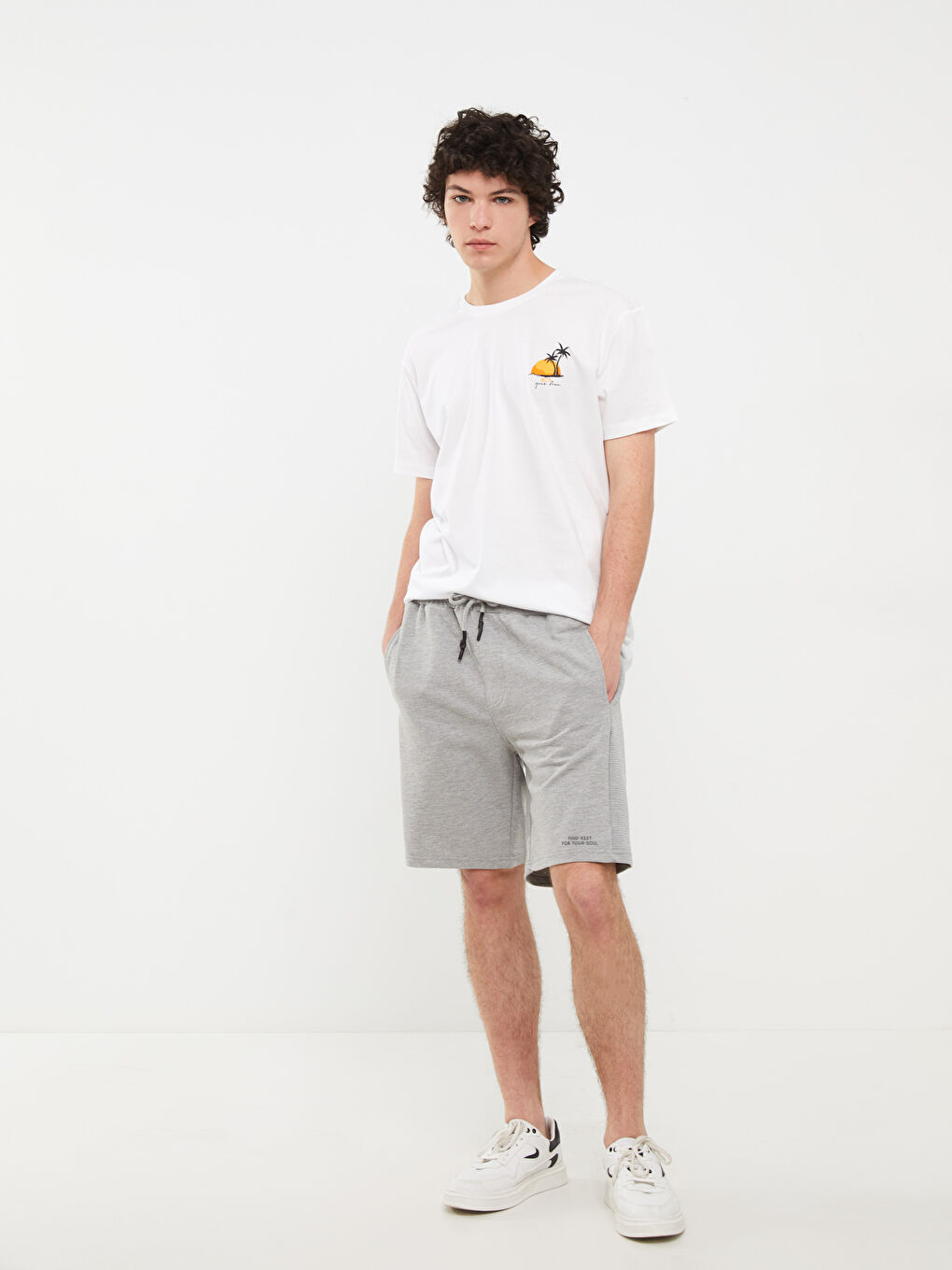 Gri Standart Kalıp Erkek Spor Şort