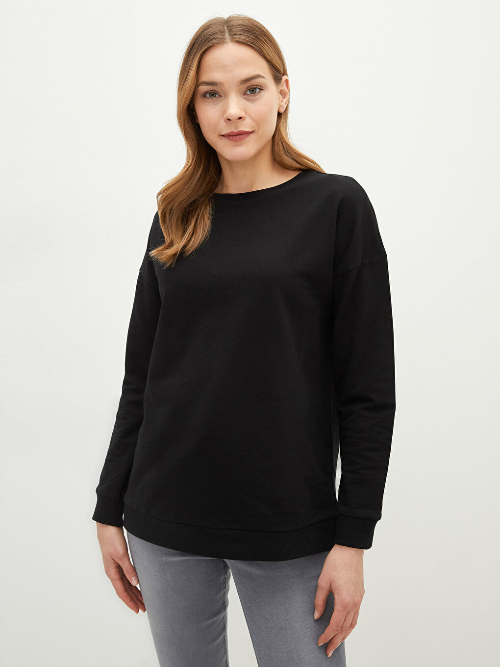 سويت شيرت كم طويل سادة بياقة دائرية للسيدات-2