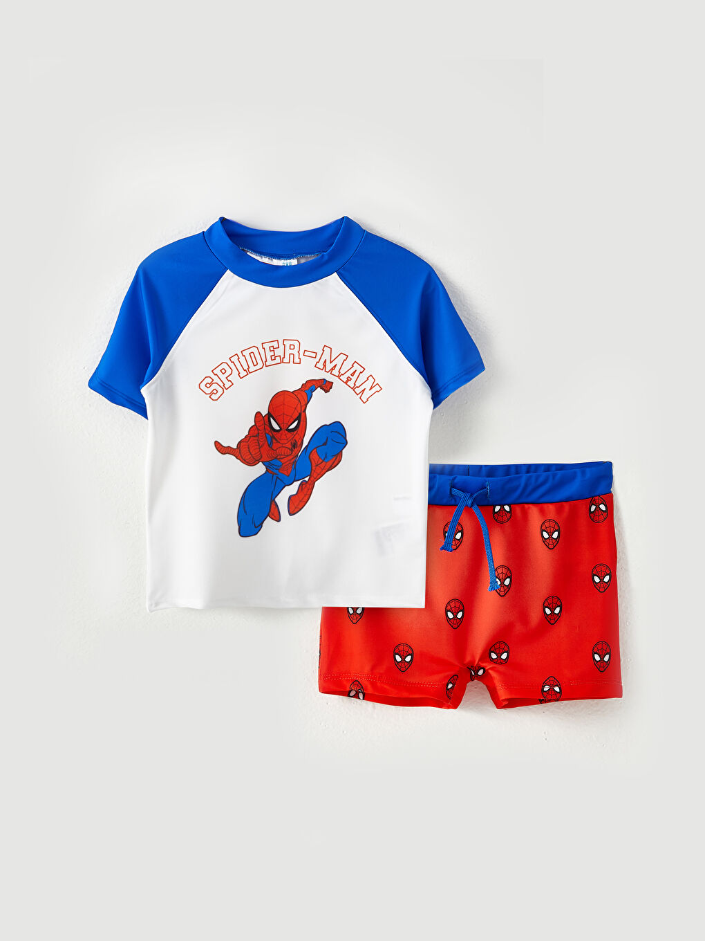 LCW baby Optik Beyaz Bisiklet Yaka Kısa Kollu Spiderman Baskılı Erkek Bebek Yüzme Takım