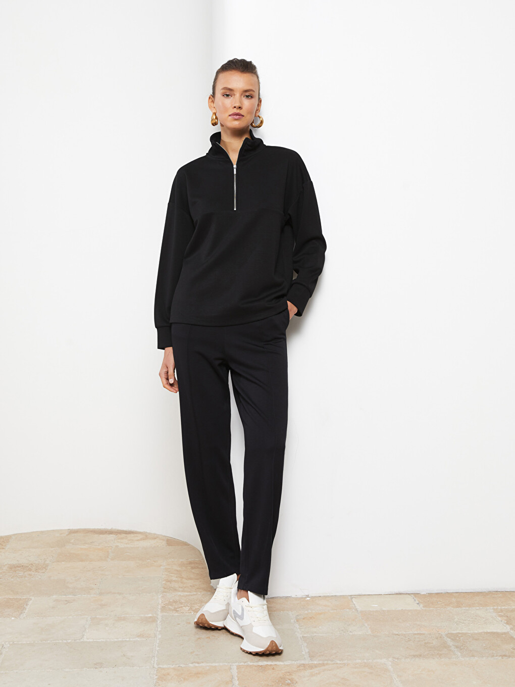Funnel Neck Plain Long Sleeve Women's Sweatshirt-2
