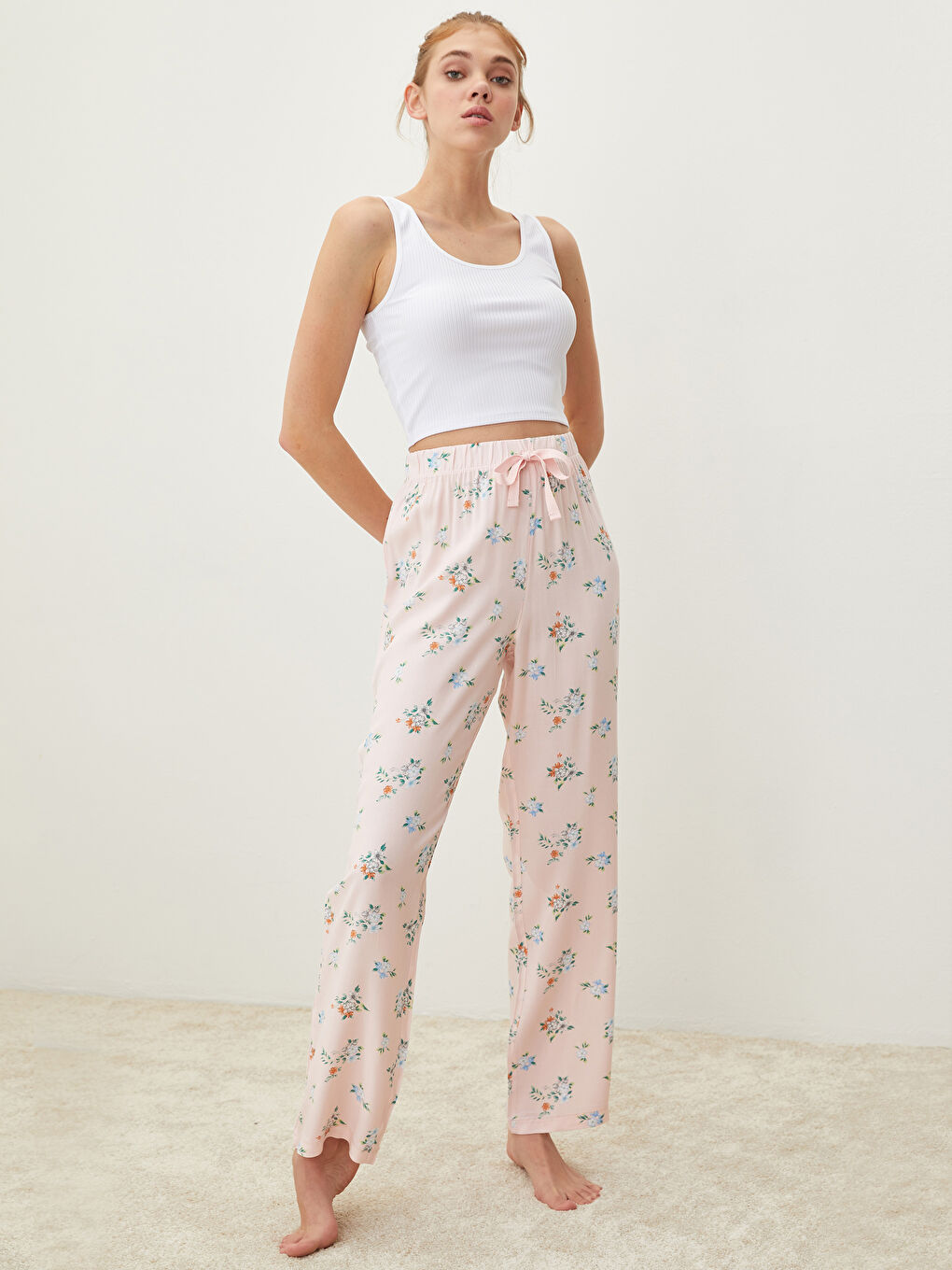 Pembe Beli Lastikli Çiçekli Viskon Kadın Pijama Alt-1