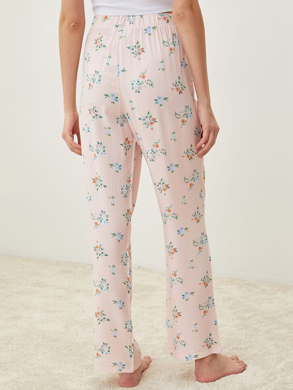 Pembe Beli Lastikli Çiçekli Viskon Kadın Pijama Alt-3