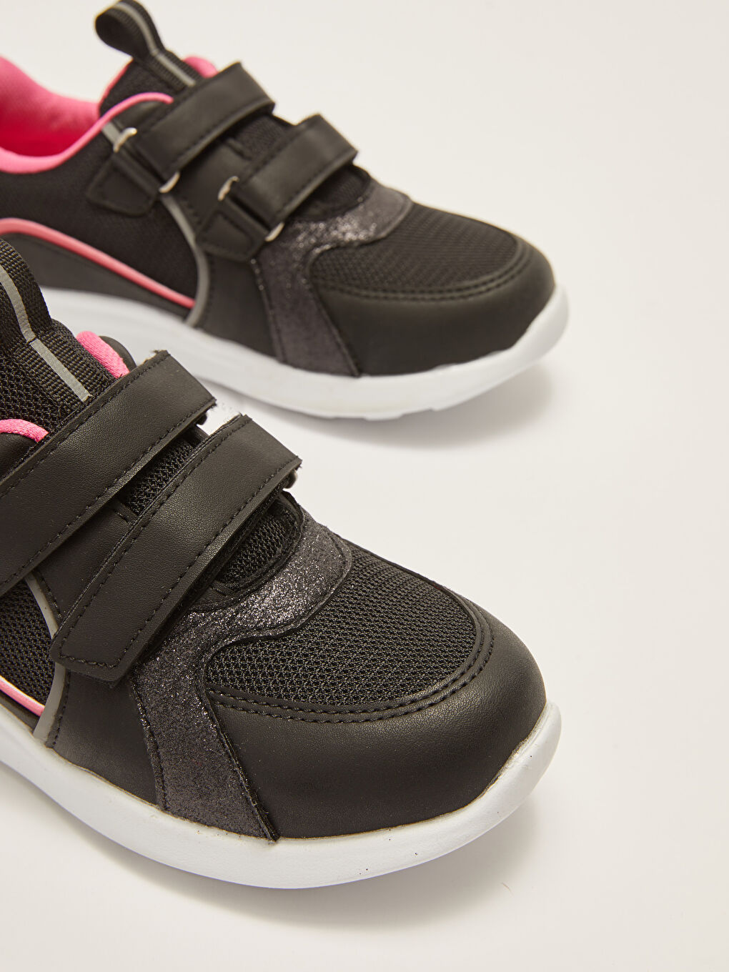 Кроссовки для активного спорта с сетчатыми вставками для девочек-2