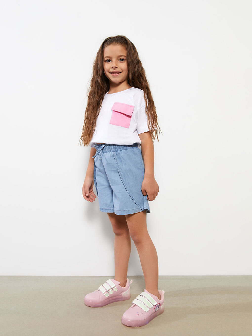 Pembe Işıklı Cırt Cırtlı Baskılı Kız Çocuk Spor Ayakkabı