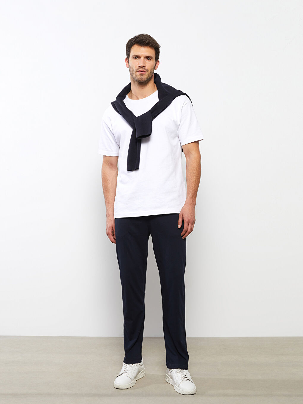 Мужские спортивные штаны стандартного кроя-1