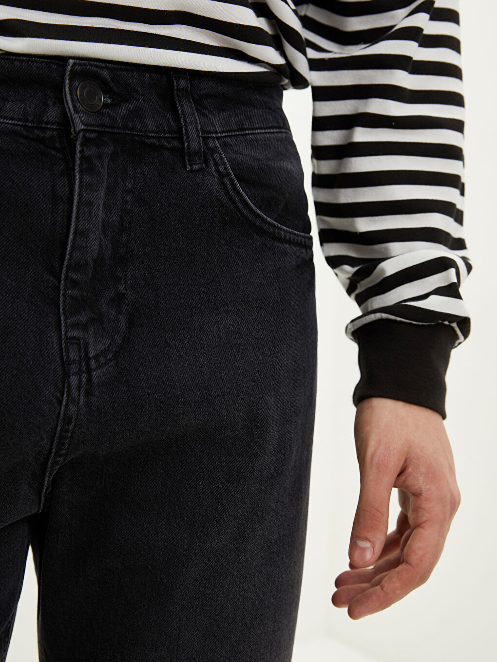 Siyah 710 Bol Fit Erkek Jean Pantolon-2