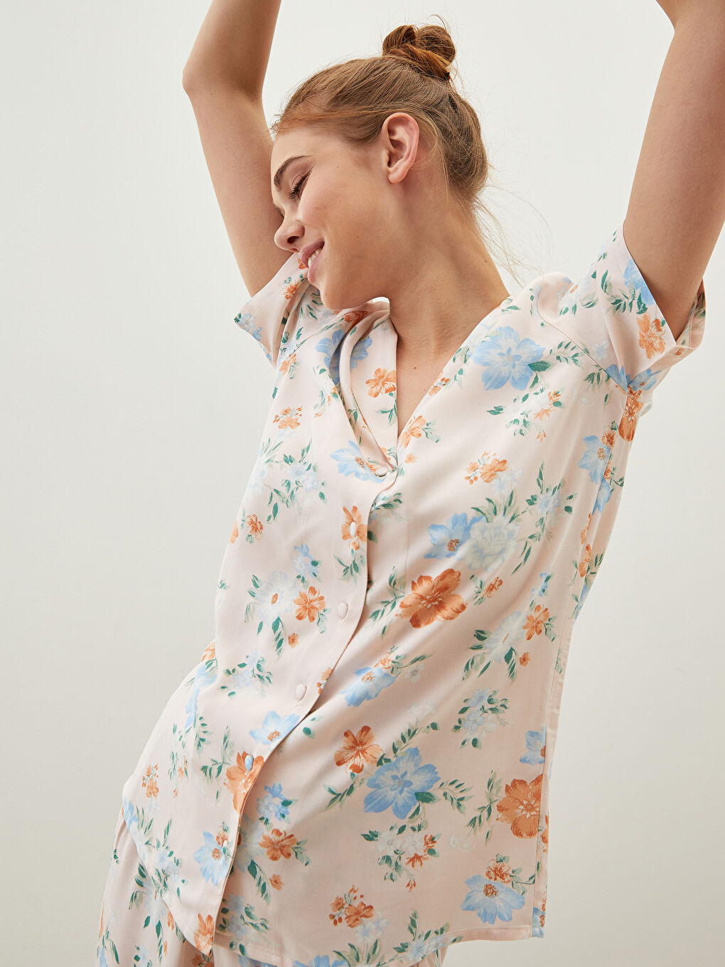 LCW DREAM Hemdkragen Blumig Kurzarm Viskose Damen Pyjama-Set -S2ER49Z8-LT4