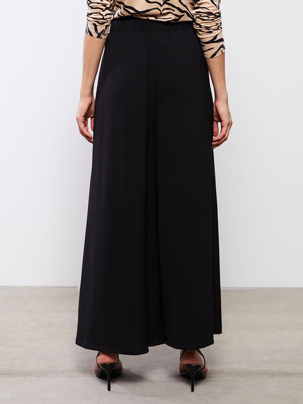 Siyah Kadın Beli Lastikli Düz Pantolon Etek-4