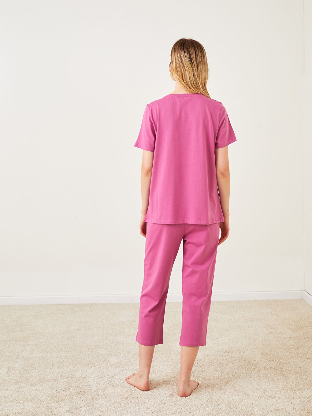 طقم بيجامة ياقة دائرية عادي كم قصير قطن للسيدات-3