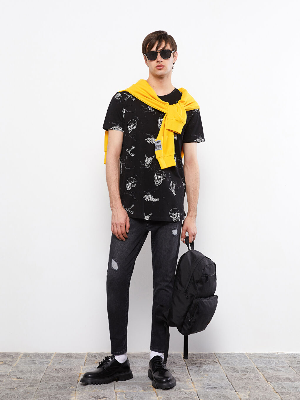 Siyah Bisiklet Yaka Kısa Kollu Baskılı Penye Erkek Tişört