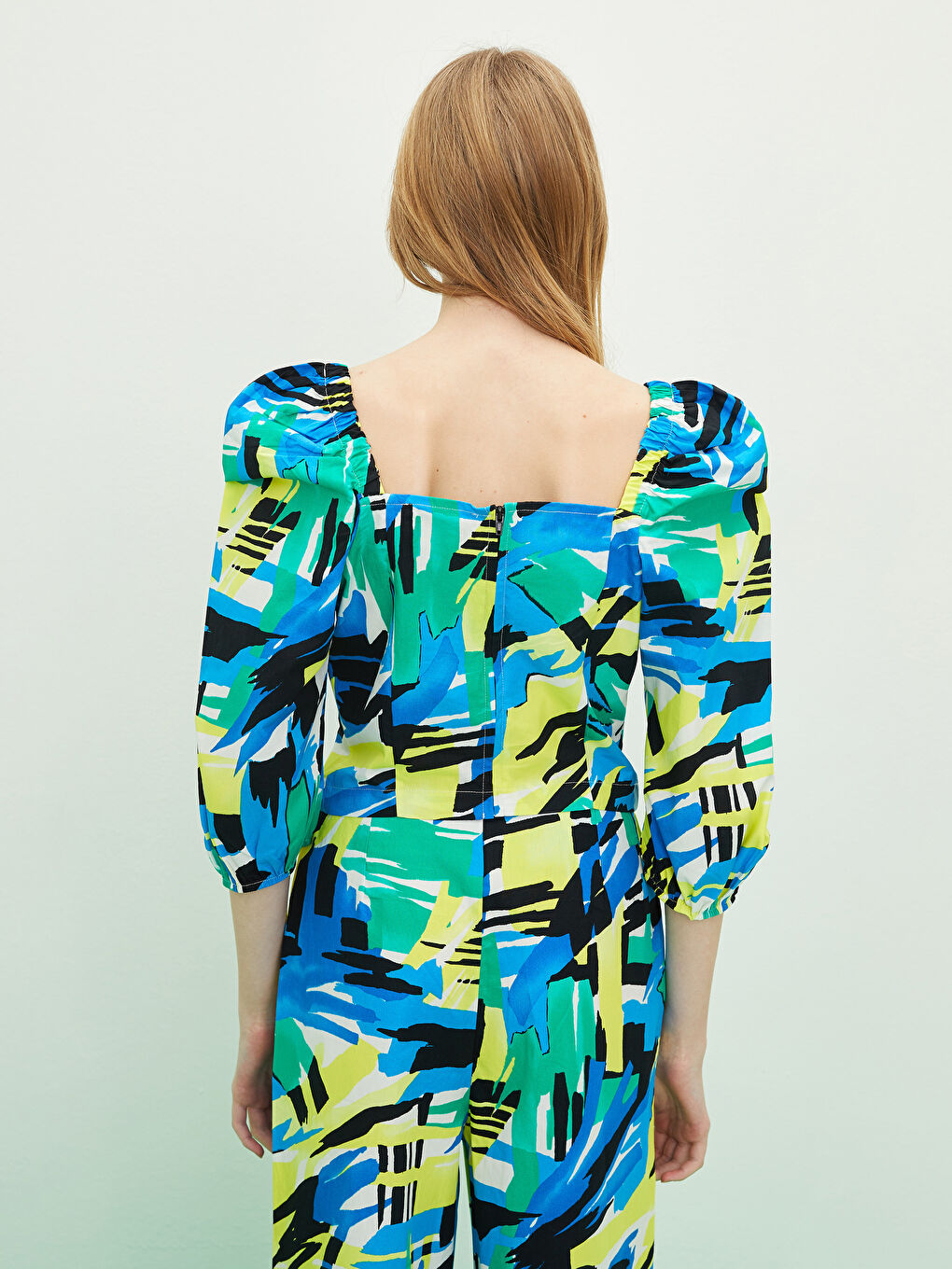 بلوزة قطن مطبوعة بياقة على شكل قلب للسيدات-9