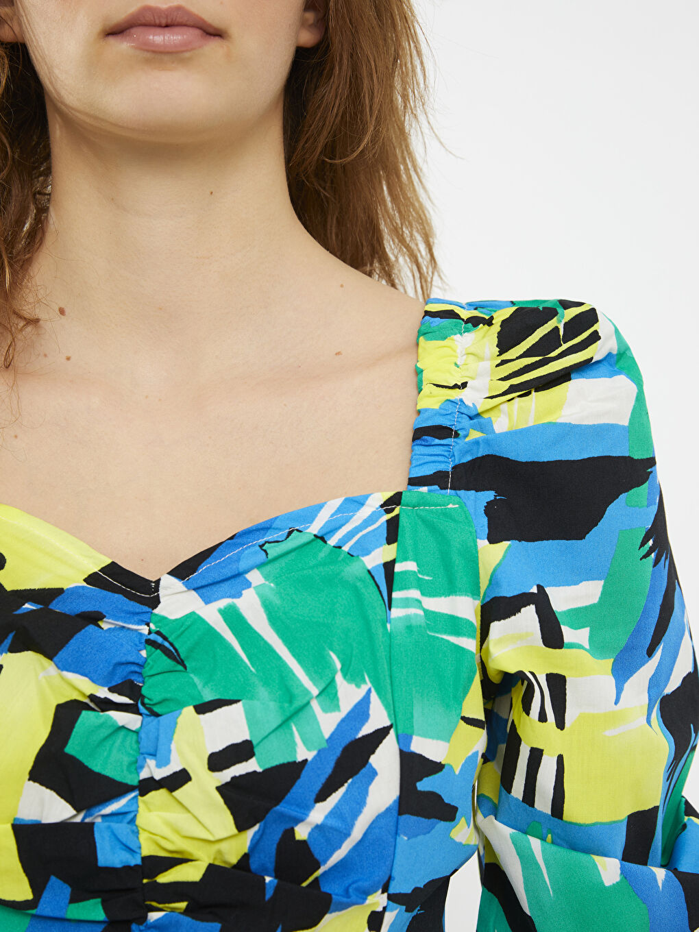 بلوزة قطن مطبوعة بياقة على شكل قلب للسيدات-6