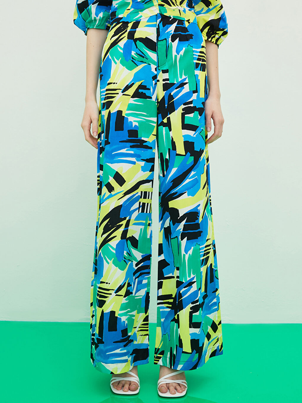 Standard Fit Patterned Pocket Detailed Cotton Women's Trousers-7