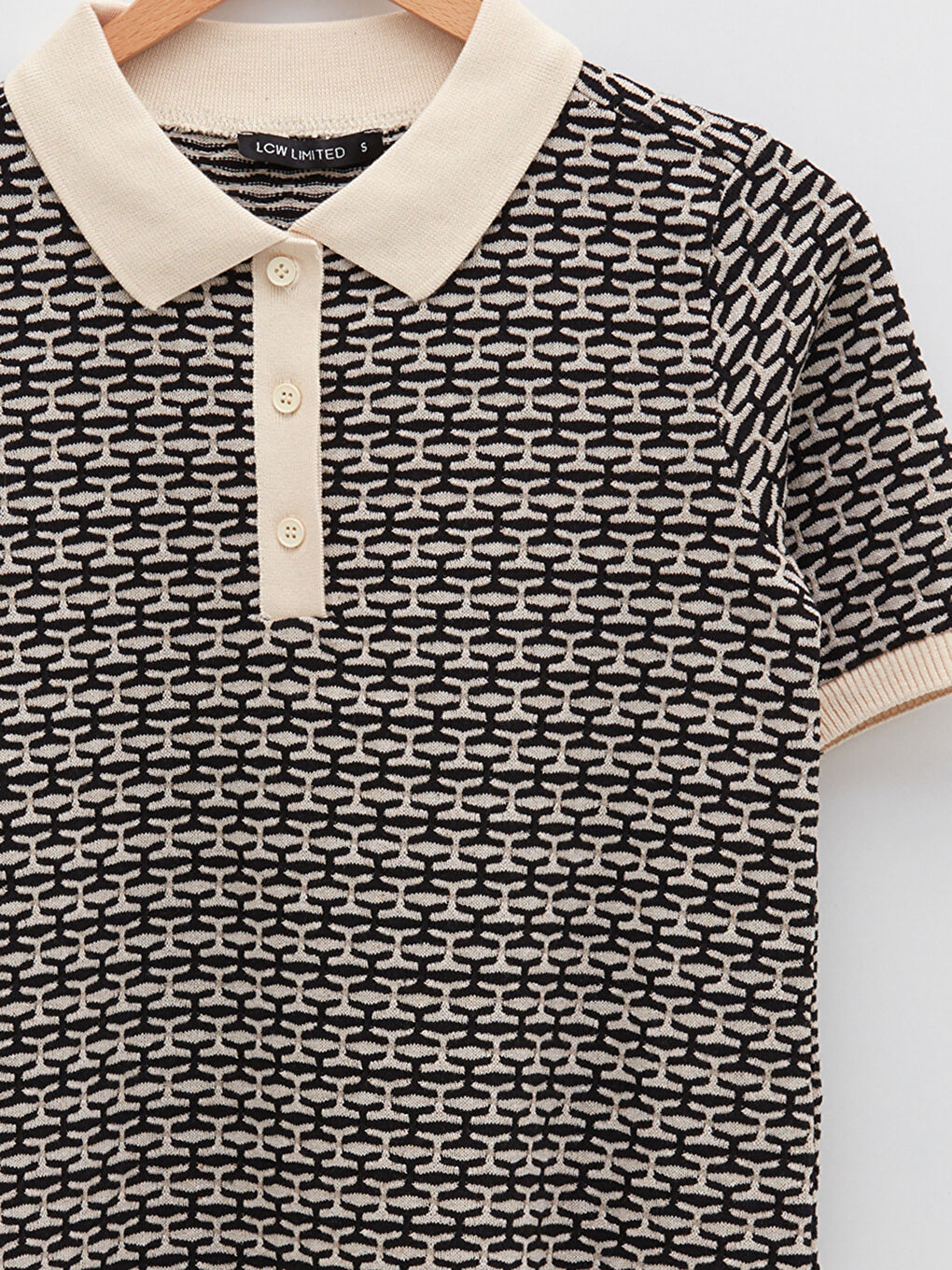 T-shirt à manches courtes à motifs à col roulé pour femmes-8