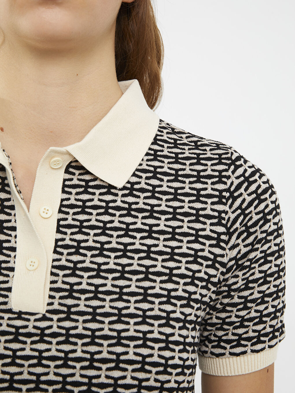 T-shirt à manches courtes à motifs à col roulé pour femmes-3