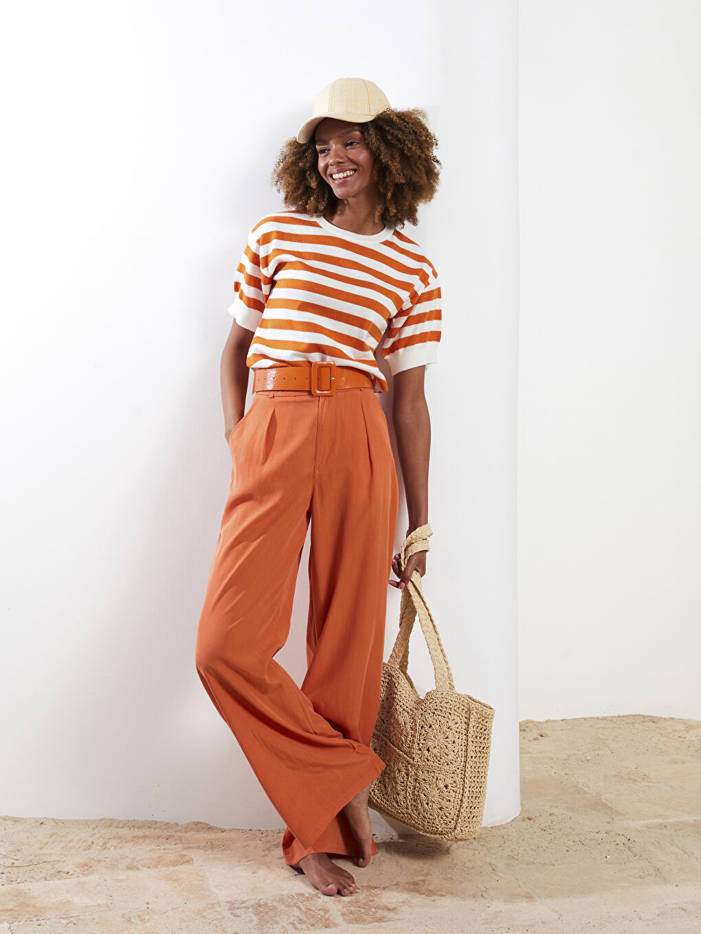 әйелдерге арналған ыңғайлы пішімді түзу қалталы шалбар