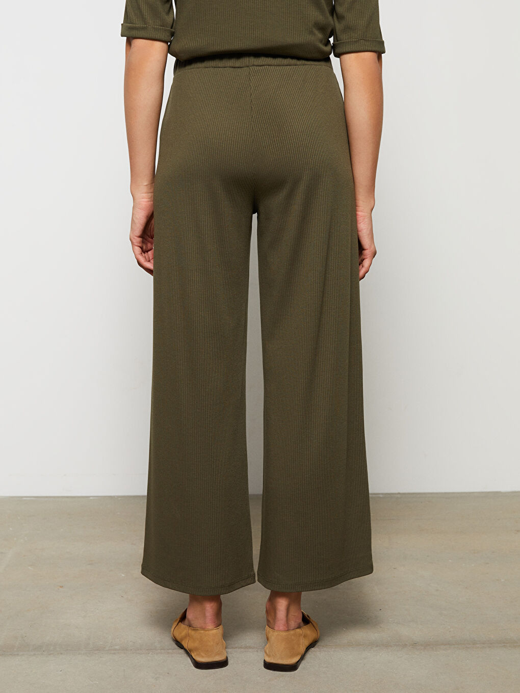 بنطلون رياضي سادة بخصر مرن للسيدات-3