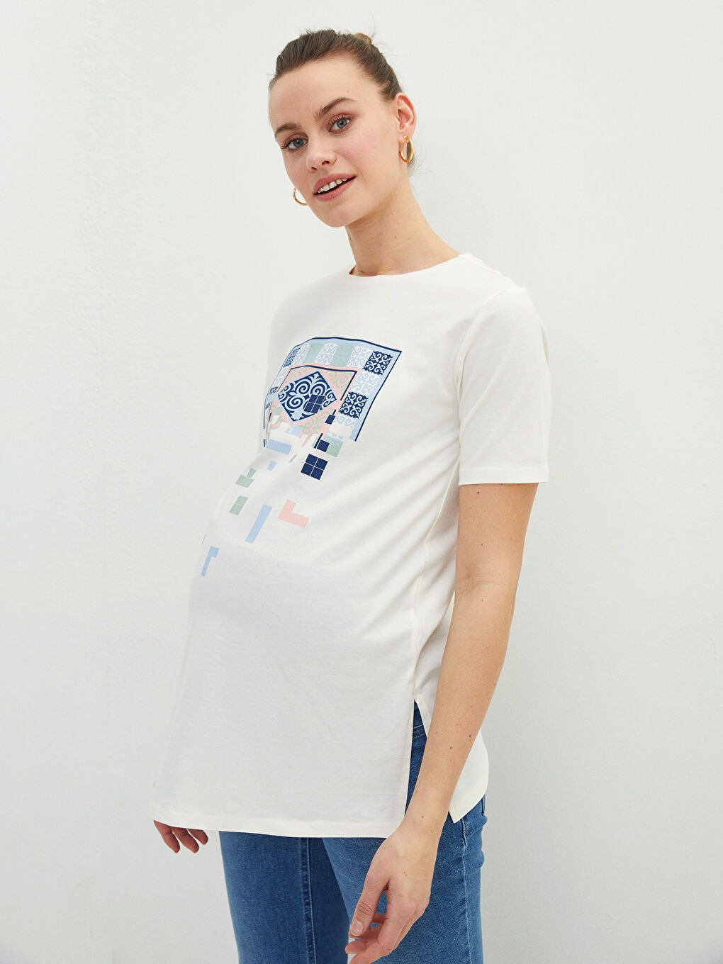 Ekru Bisiklet Yaka Baskılı Kısa Kollu Pamuklu Hamile Tişört