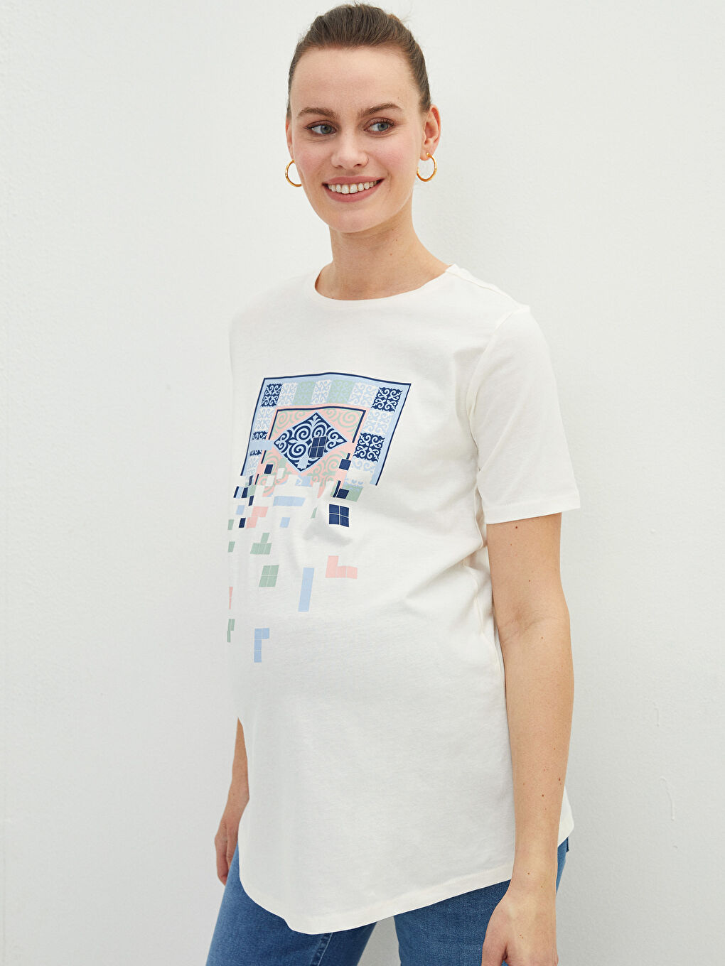 Ekru Bisiklet Yaka Baskılı Kısa Kollu Pamuklu Hamile Tişört-1