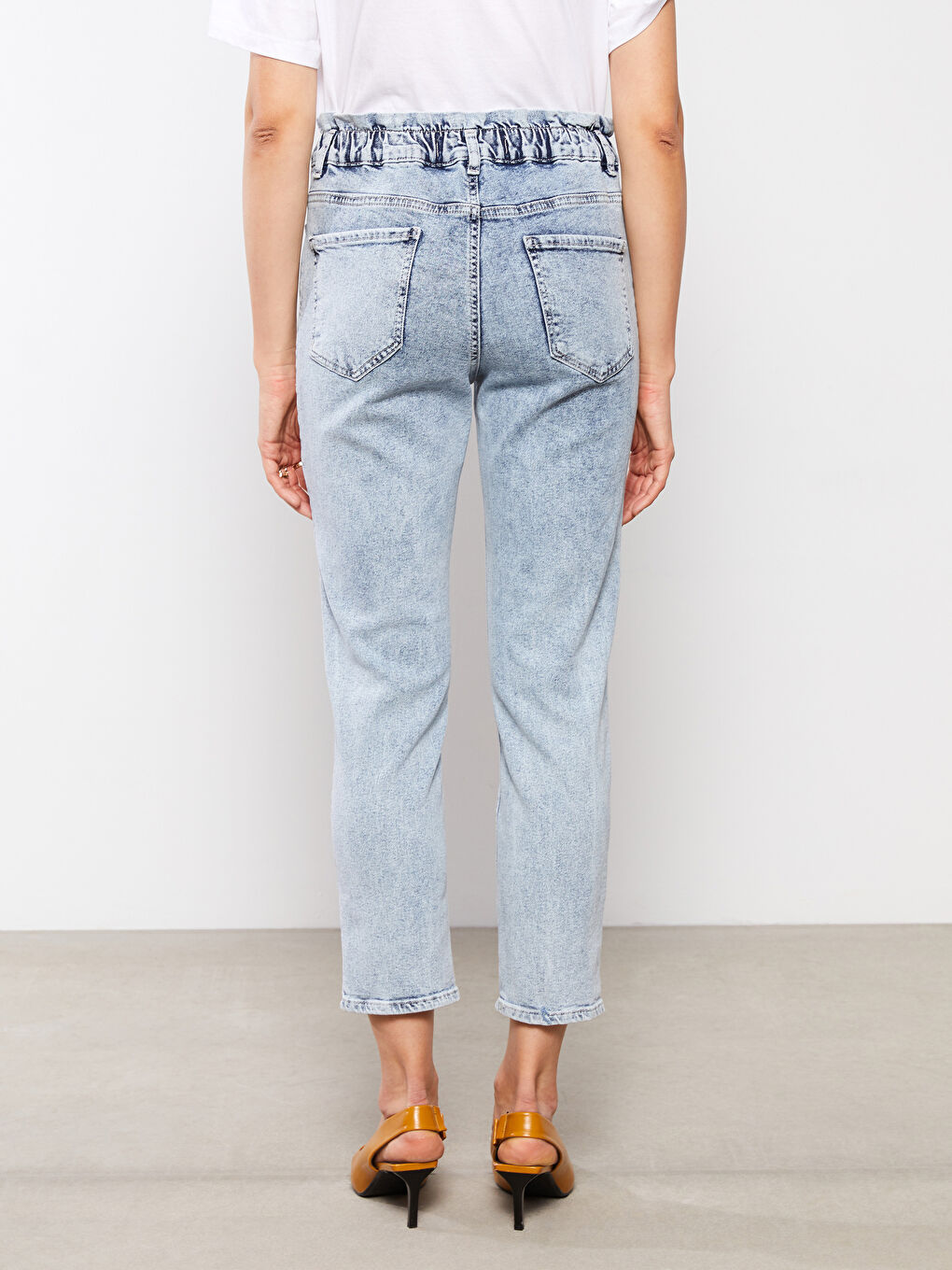 LCWAIKIKI Classic High Waist Paperbag Women Jeans -S2EU55Z8-311