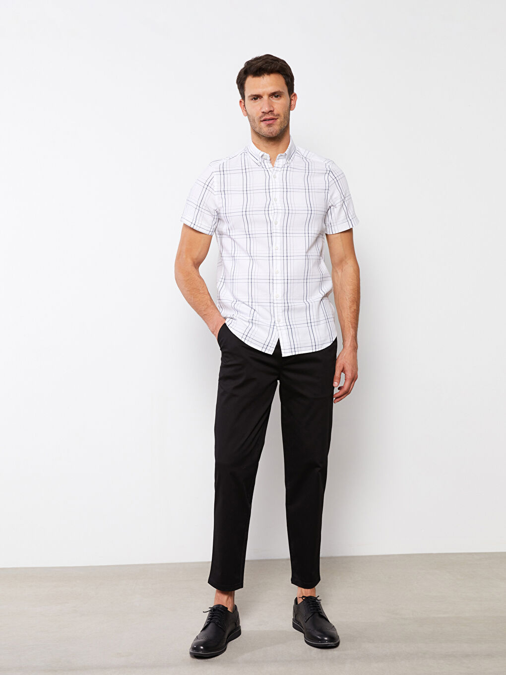 Beyaz Slim Fit Kısa Kollu Oxford Erkek Gömlek