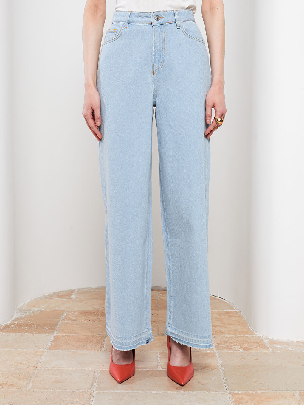 İndigo Beli Lastikli Wideleg Düz Cep Detaylı Kadın Jean Pantolon-3