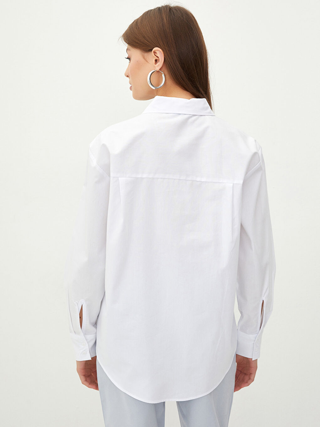 Cămașă pentru Femei Regulară cu Nasturi și Mâneci Lungi din Poplin-4