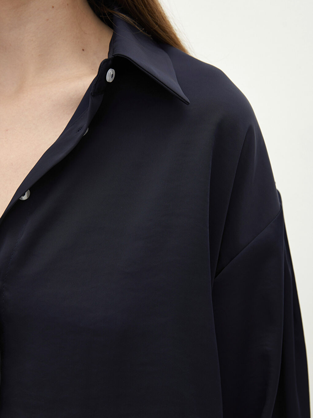 Cămașă Satin Oversize cu Mâneci Lungi și Închidere Frontală cu Nasturi pentru Femei-7