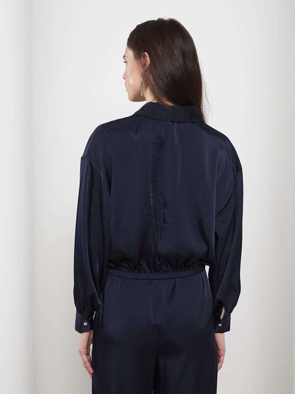 Cămașă Satin Oversize cu Mâneci Lungi și Închidere Frontală cu Nasturi pentru Femei-8