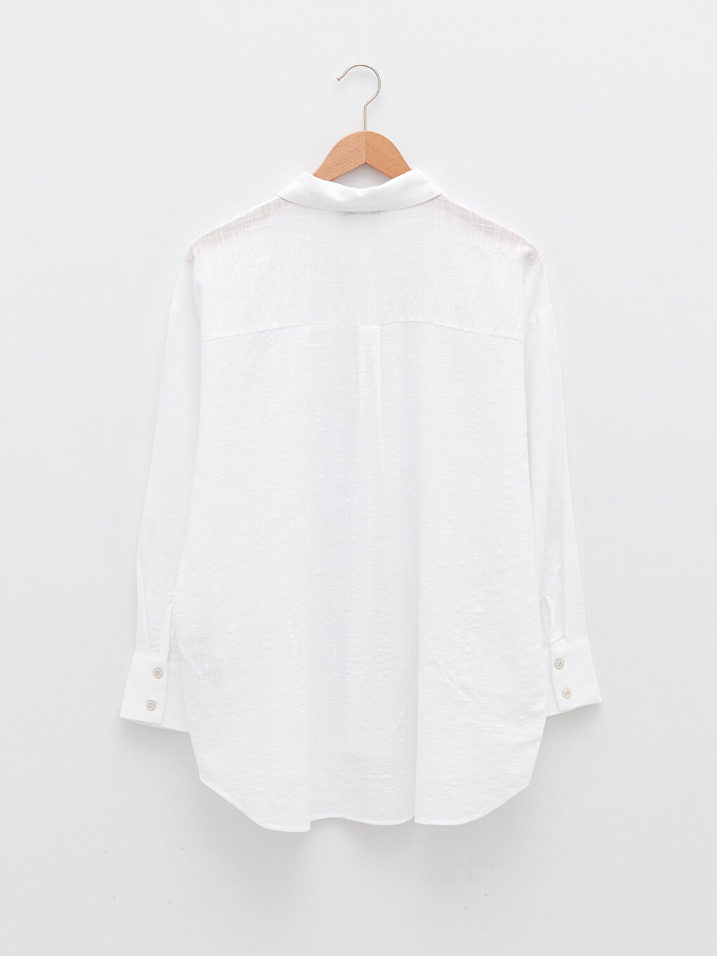 Beyaz Önden Düğme Kapamalı Desenli Uzun Kollu Kadın Gömlek-7