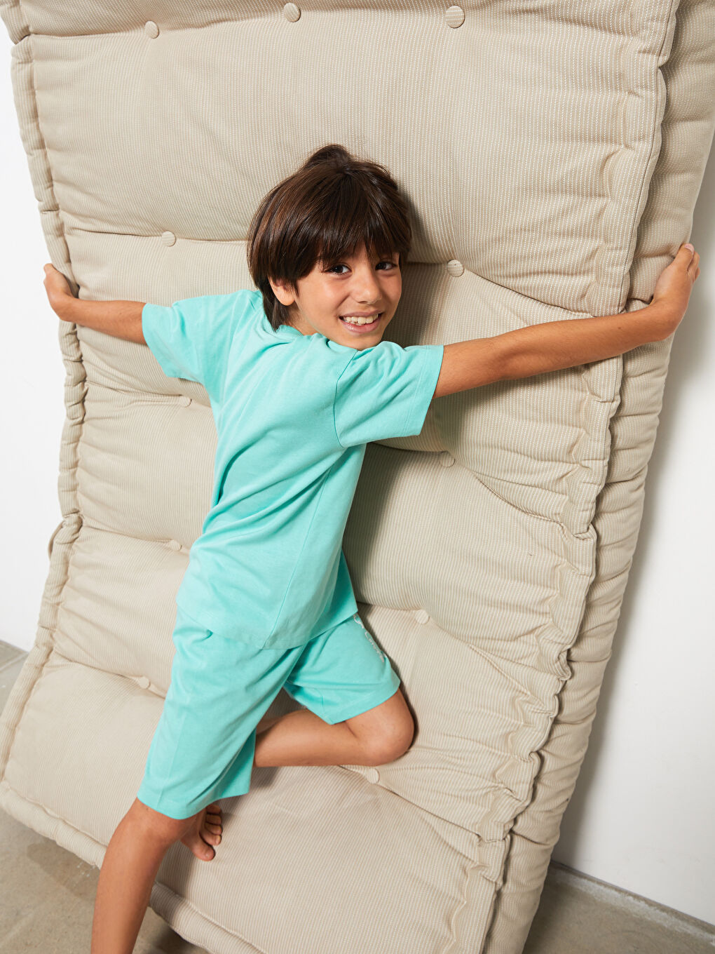 Turkuaz Bisiklet Yaka Baskılı Kısa Kollu Erkek Çocuk Şortlu Pijama Takımı-2