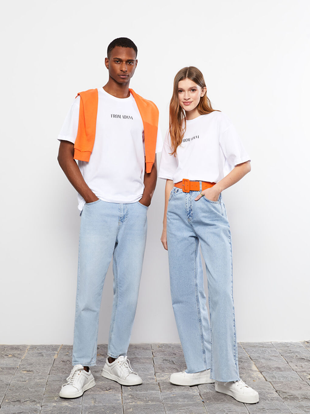 Beyaz Oversize Bisiklet Yaka Kısa Kollu Adana Baskılı Penye Erkek Tişört