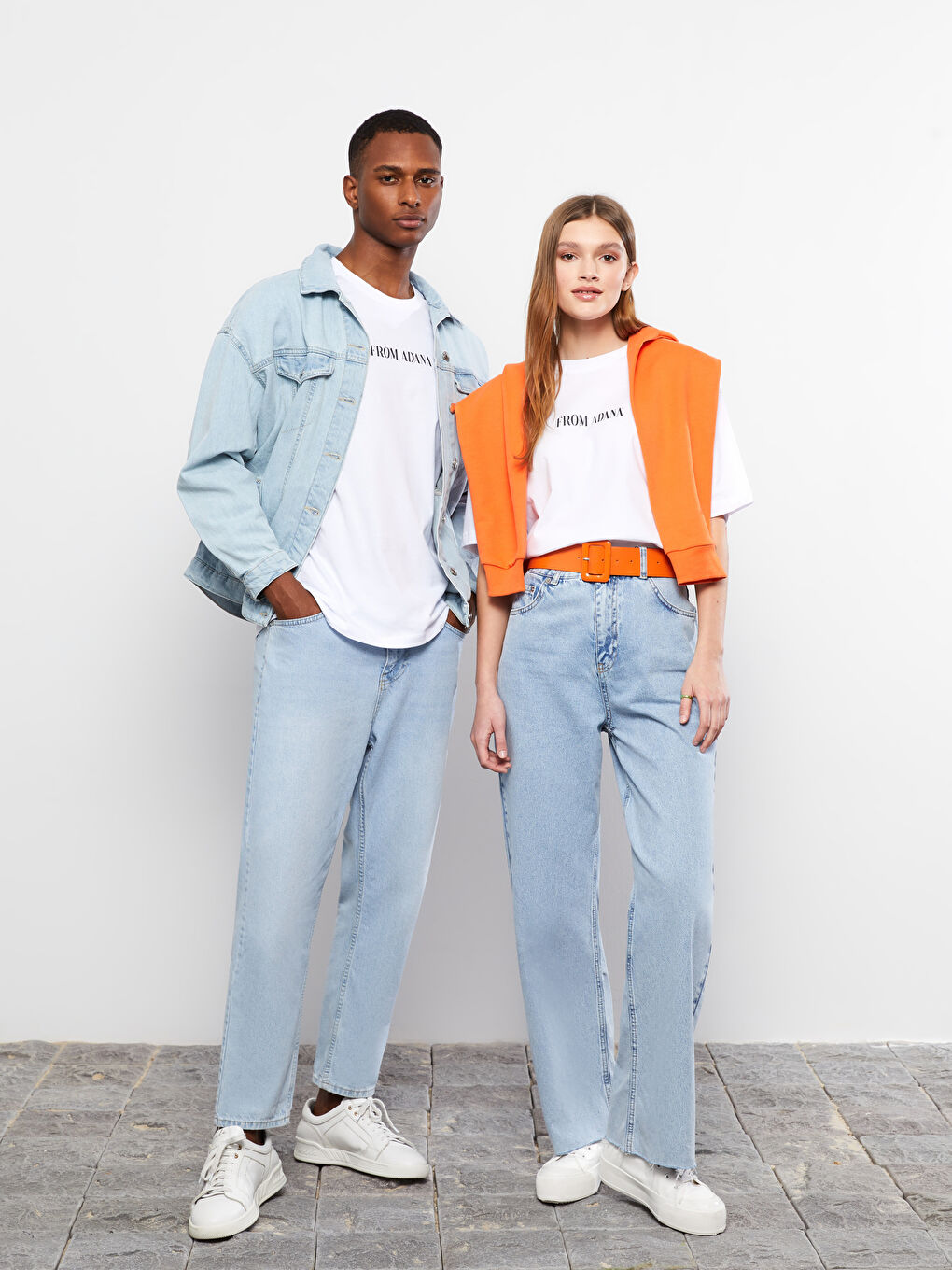 Beyaz Oversize Bisiklet Yaka Kısa Kollu Adana Baskılı Penye Erkek Tişört-1