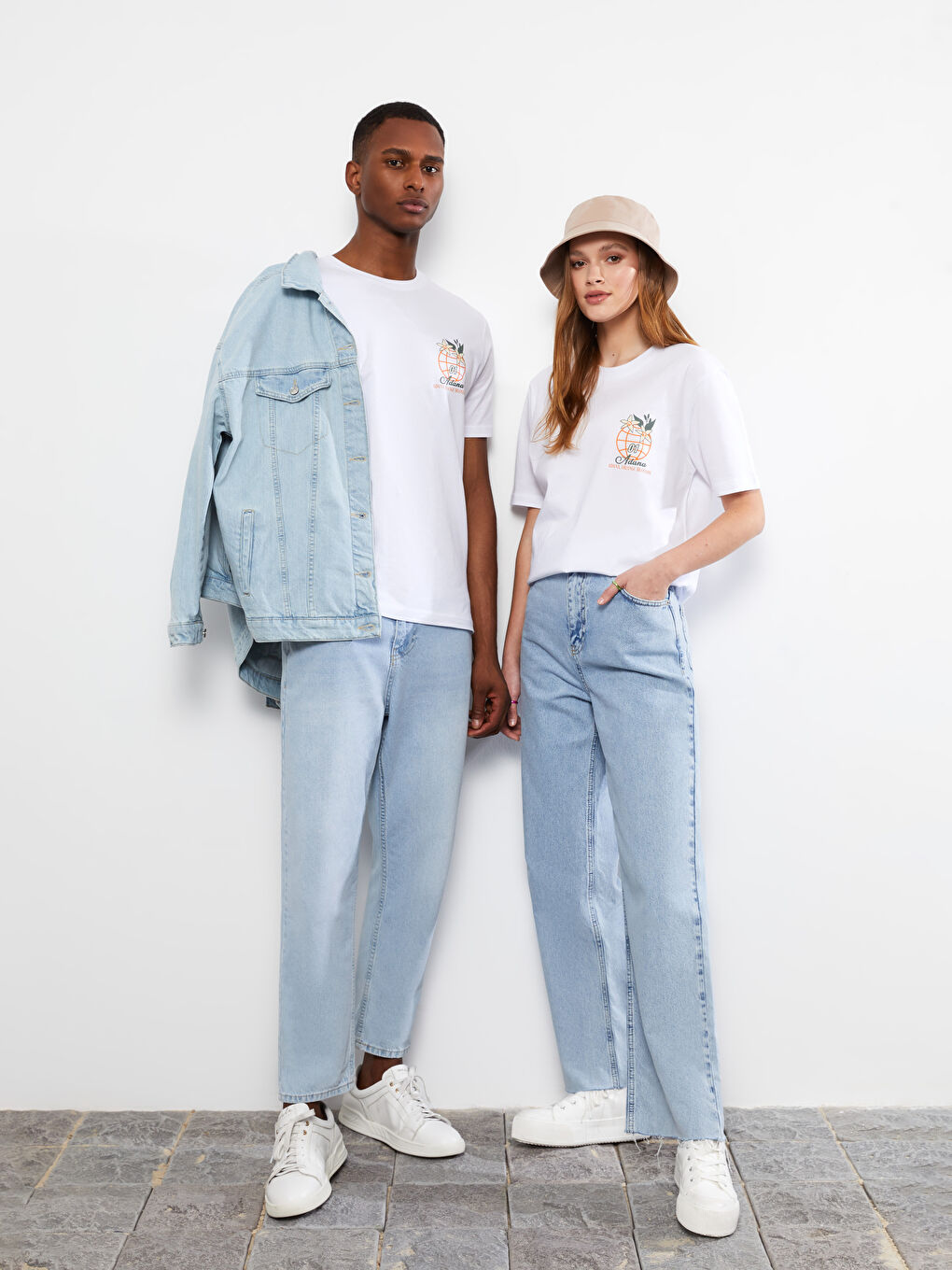 Beyaz Bisiklet Yaka Kısa Kollu Adana Baskılı Penye Erkek Tişört-1