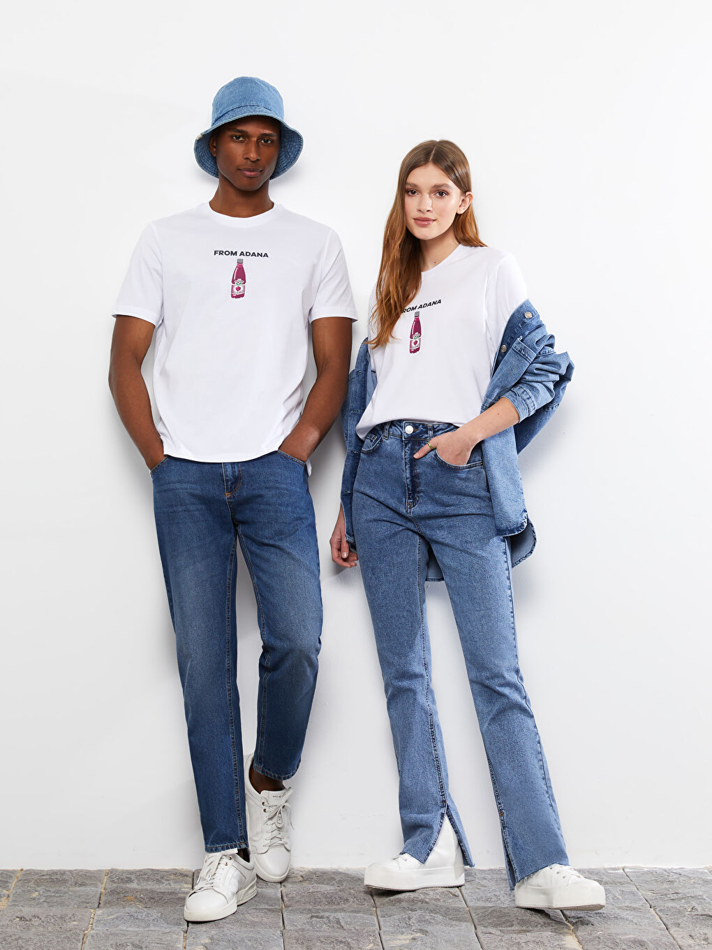 Beyaz Bisiklet Yaka Kısa Kollu Adana Baskılı Penye Erkek Tişört